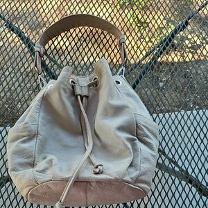 Elegant Tan Leather Bucket Bag